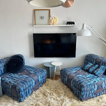 The Big Blue דירה