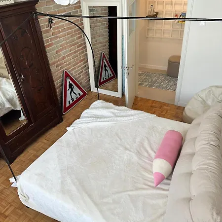 The Big Blue דירה וארנה