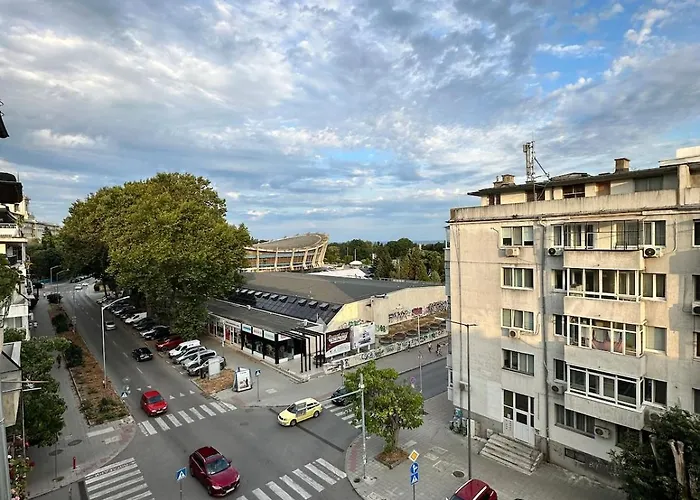 The Big Blue 아파트